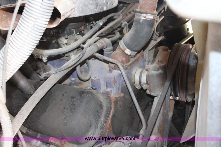 image for item G5388 1990 Grumman P30 step van