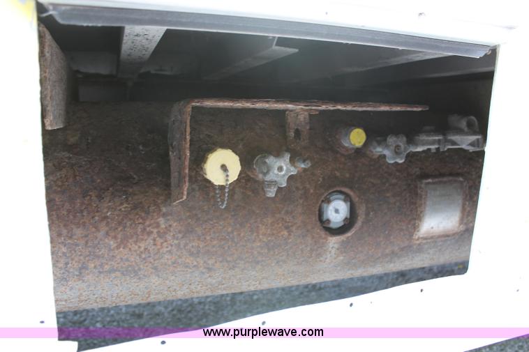 image for item G5388 1990 Grumman P30 step van