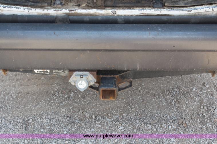 image for item G5392 2005 Ford E350 Extended van