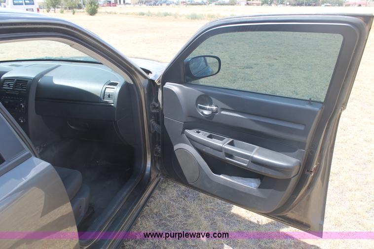 image for item G5764 2009 Dodge Charger SE