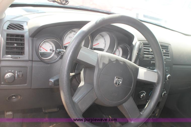 image for item G5764 2009 Dodge Charger SE