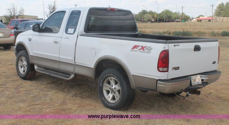 image for item G5766 2002 Ford F150 Lariat SuperCab pickup truck