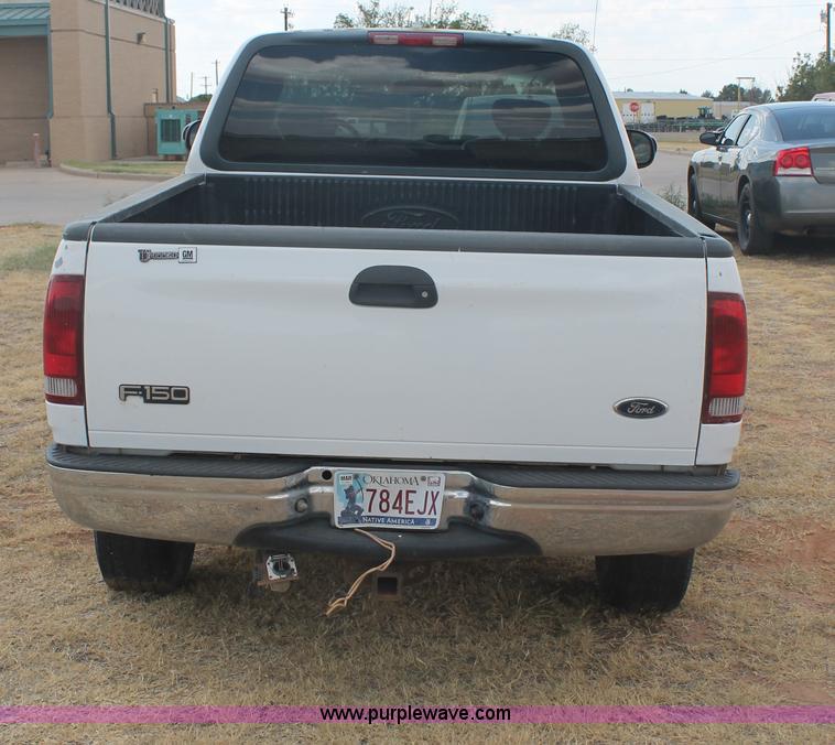 image for item G5766 2002 Ford F150 Lariat SuperCab pickup truck