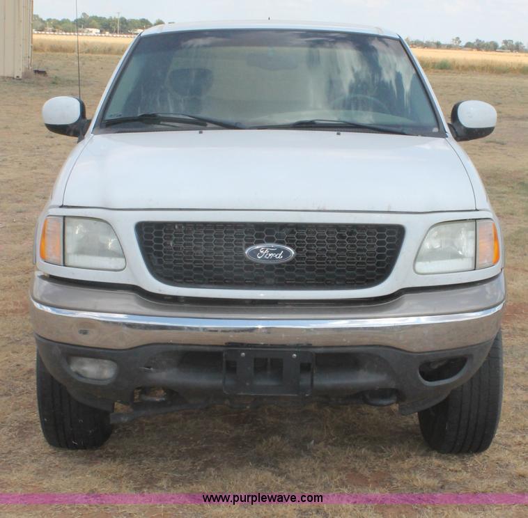image for item G5766 2002 Ford F150 Lariat SuperCab pickup truck