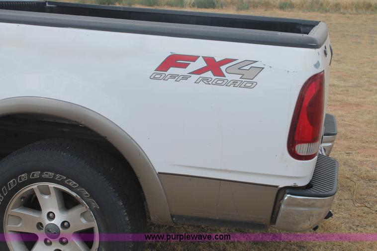 image for item G5766 2002 Ford F150 Lariat SuperCab pickup truck