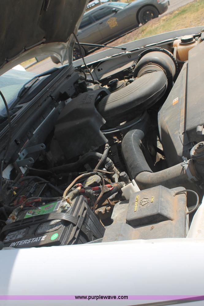 image for item G5766 2002 Ford F150 Lariat SuperCab pickup truck