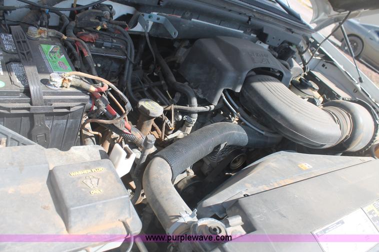 image for item G5766 2002 Ford F150 Lariat SuperCab pickup truck