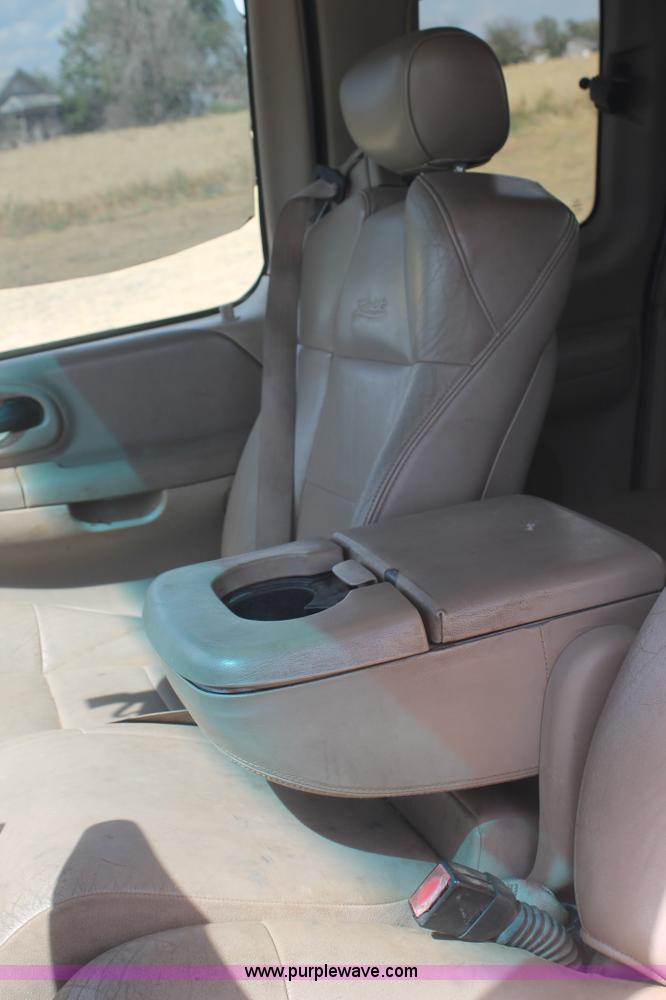 image for item G5766 2002 Ford F150 Lariat SuperCab pickup truck