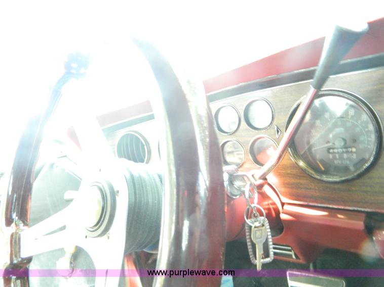 image for item G7541 1976 Pontiac Grand LeMans