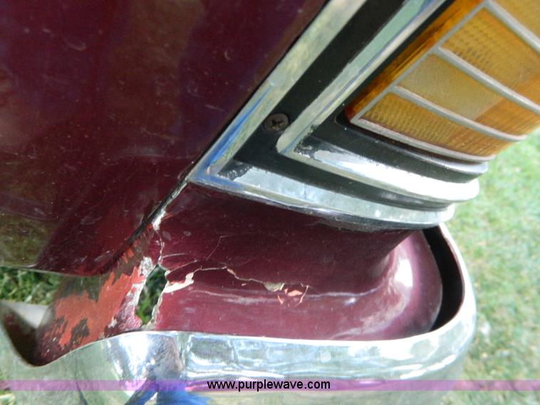 image for item G7541 1976 Pontiac Grand LeMans