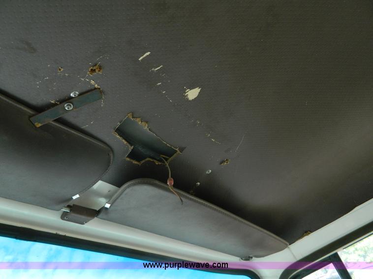 image for item G7769 1978 Ford F800 truck