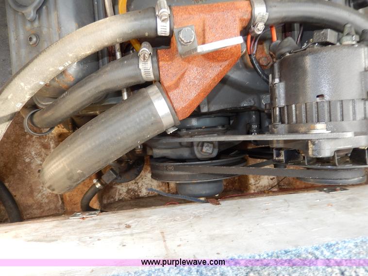 image for item H3018 1987 Bayliner 23'L boat