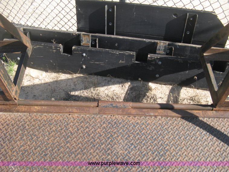 image for item H6480 2002 PJ tandem axle flatbed trailer
