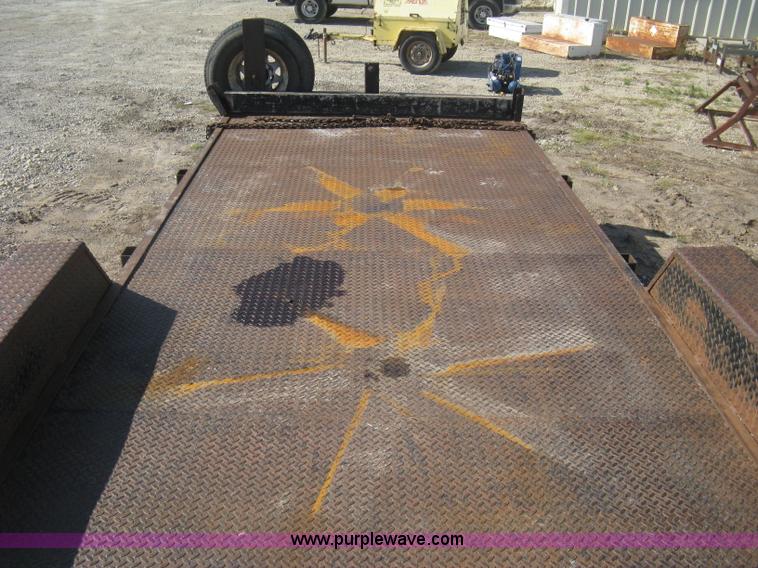 image for item H6480 2002 PJ tandem axle flatbed trailer