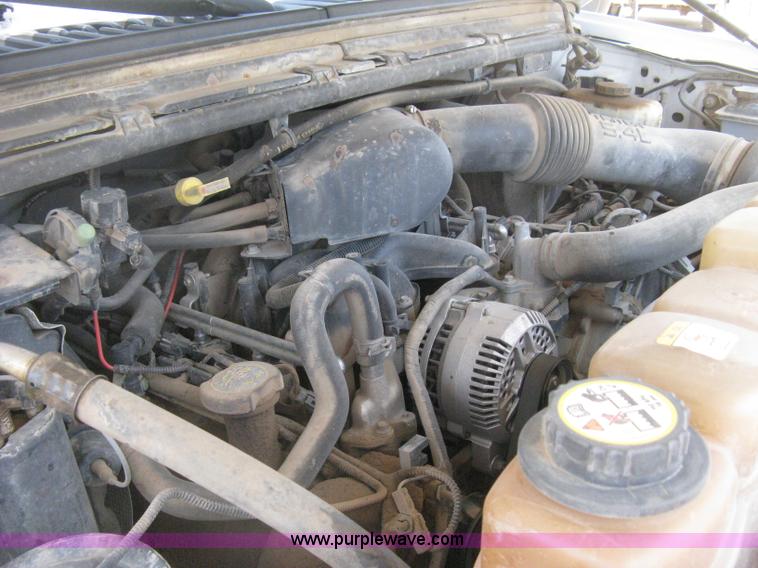 image for item H6485 2004 Ford F250 Super Duty XL SuperCab pickup truck