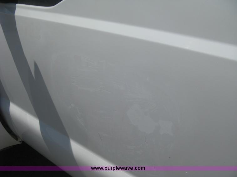 image for item H6485 2004 Ford F250 Super Duty XL SuperCab pickup truck