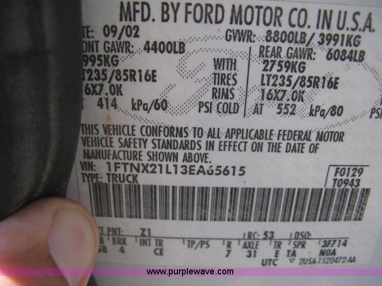 image for item H6487 2003 Ford F250 Super Duty XL SuperCab pickup truck