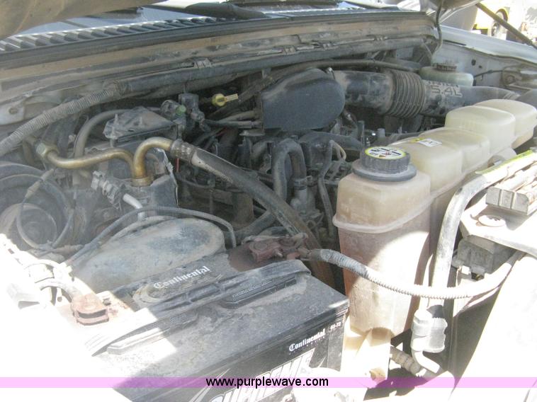 image for item H6487 2003 Ford F250 Super Duty XL SuperCab pickup truck