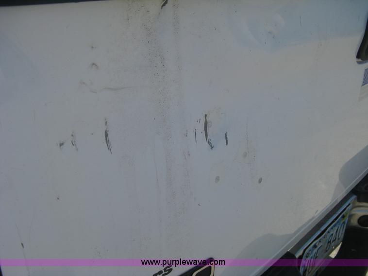 image for item H6487 2003 Ford F250 Super Duty XL SuperCab pickup truck