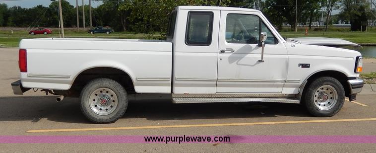 image for item I4446 1996 Ford F150 XLT SuperCab pickup truck