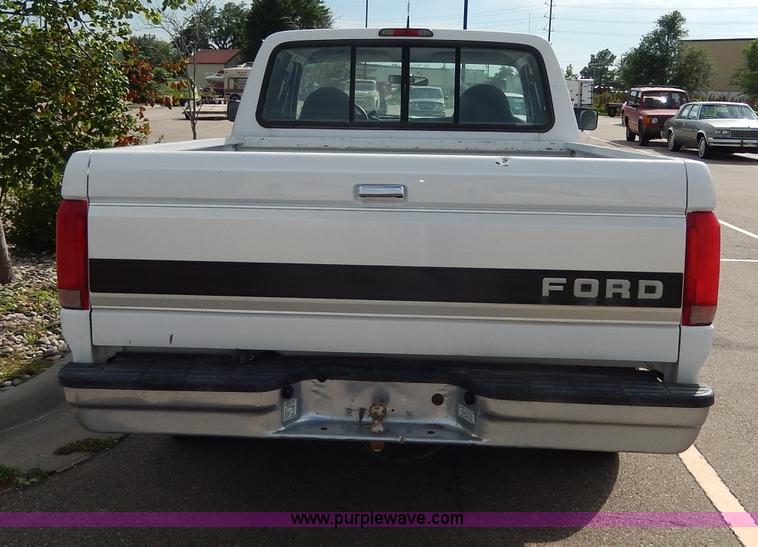 image for item I4446 1996 Ford F150 XLT SuperCab pickup truck