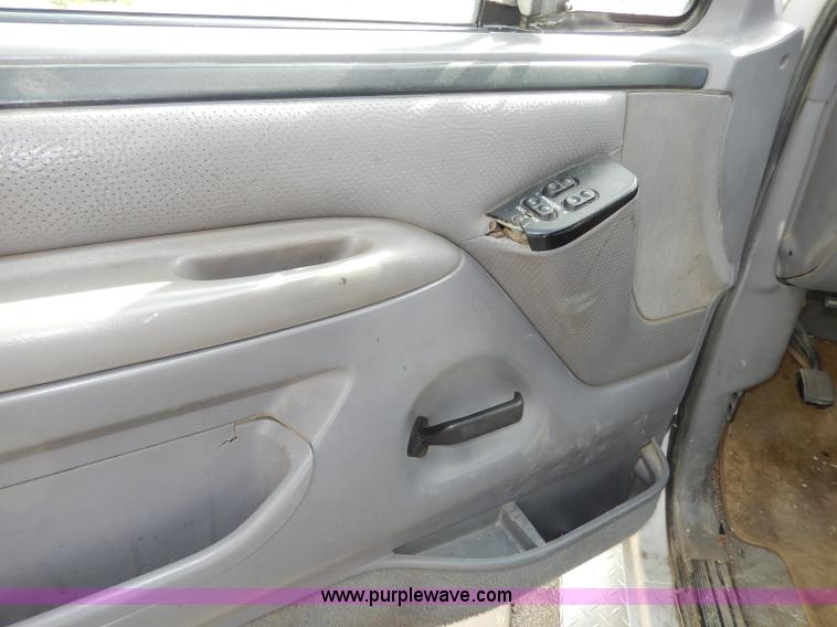 image for item I4446 1996 Ford F150 XLT SuperCab pickup truck