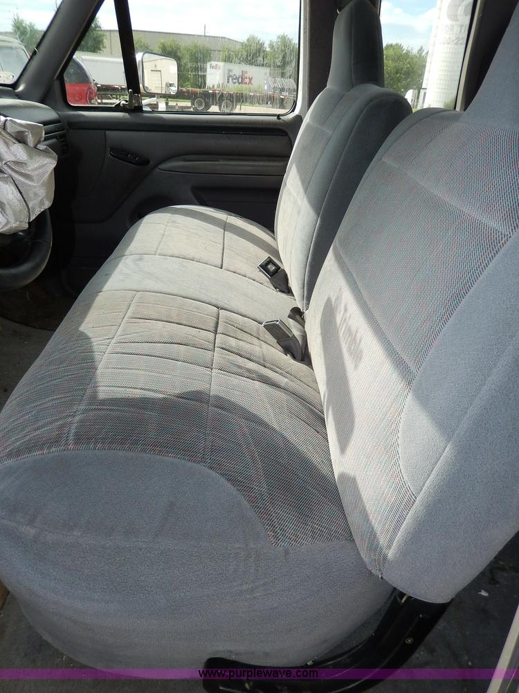 image for item I4446 1996 Ford F150 XLT SuperCab pickup truck