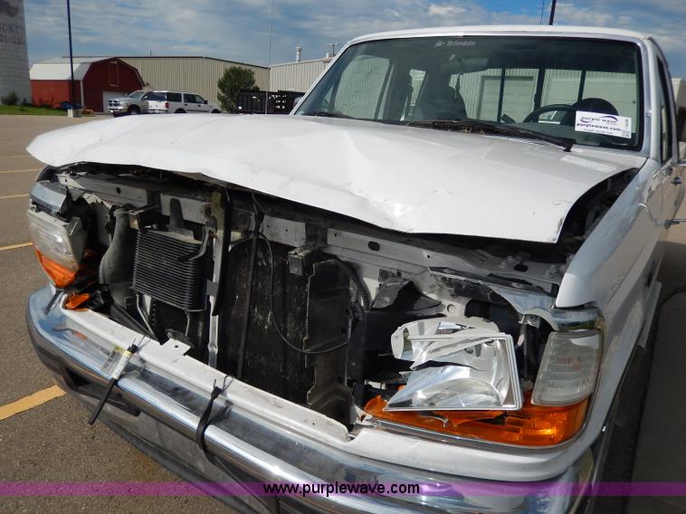 image for item I4446 1996 Ford F150 XLT SuperCab pickup truck