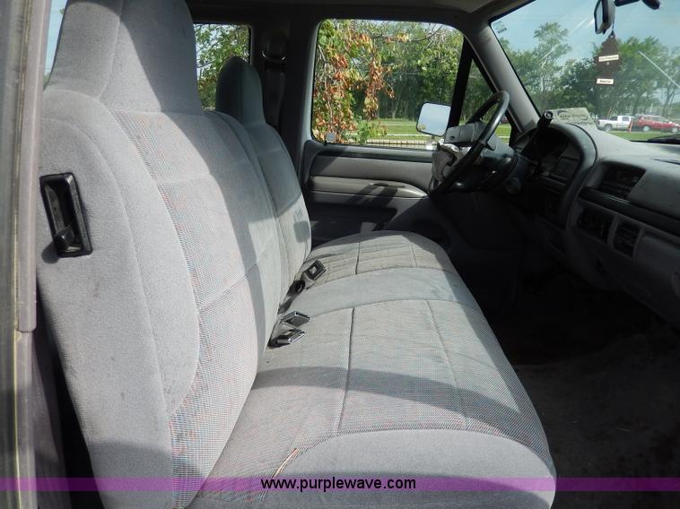 image for item I4446 1996 Ford F150 XLT SuperCab pickup truck