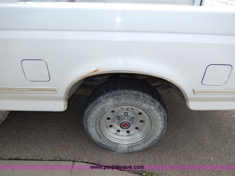 image for item I4446 1996 Ford F150 XLT SuperCab pickup truck