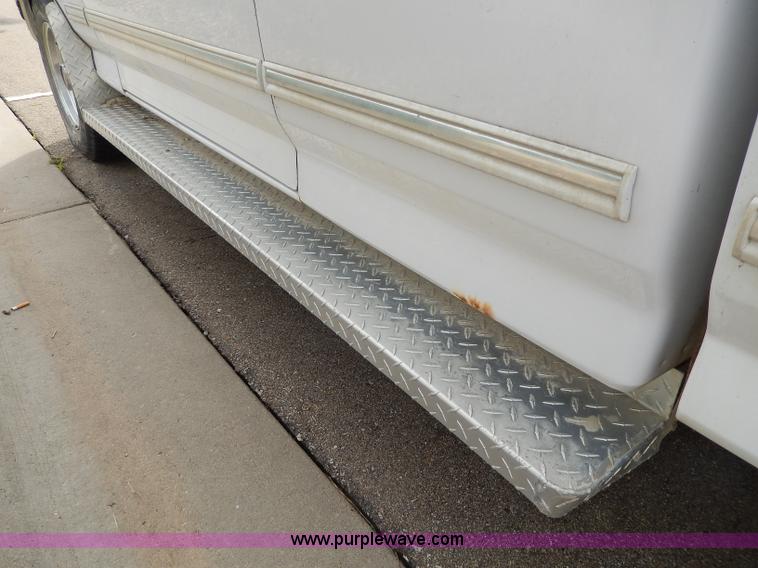 image for item I4446 1996 Ford F150 XLT SuperCab pickup truck