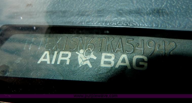 image for item I4446 1996 Ford F150 XLT SuperCab pickup truck