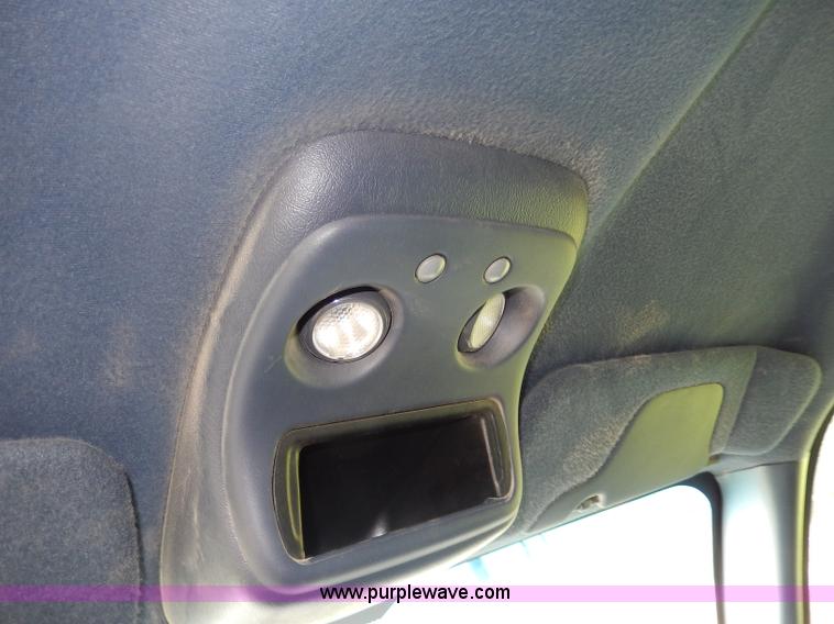 image for item I4451 1999 Chevrolet Silverado 1500 LS Extended Cab pickup truck