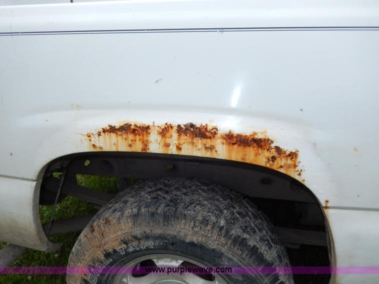 image for item I4451 1999 Chevrolet Silverado 1500 LS Extended Cab pickup truck