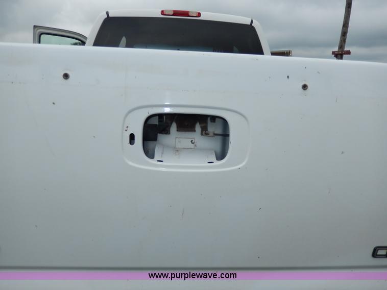 image for item I4451 1999 Chevrolet Silverado 1500 LS Extended Cab pickup truck