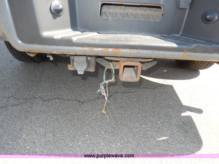 image for item I4472 2006 Ford F150 XL pickup truck