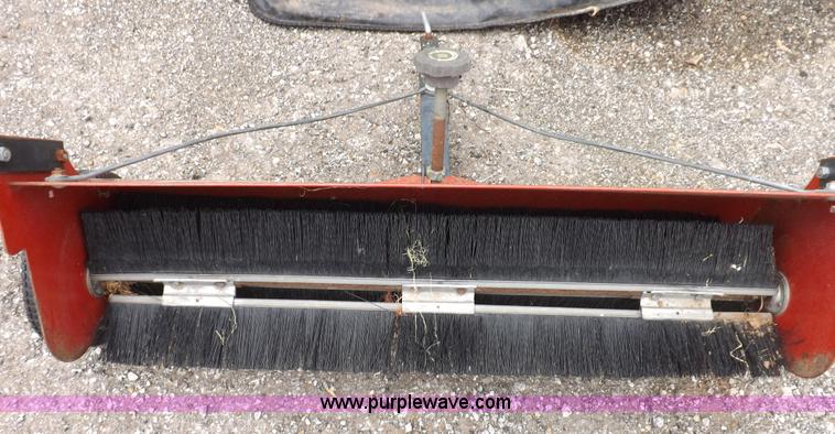 image for item I7674 John Deere 320 lawn mower