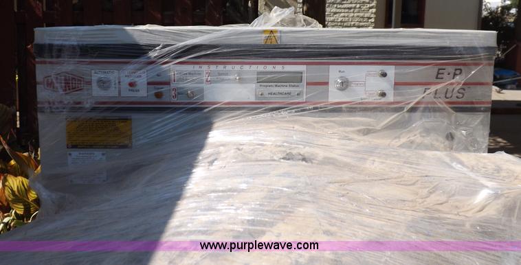 image for item I7680 1994 Pellerin Milnor commercial washing machine