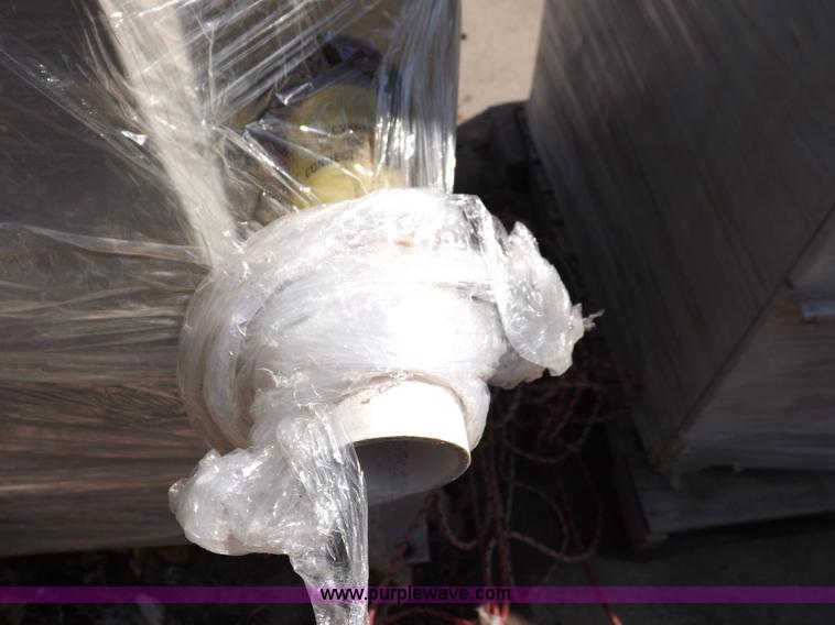 image for item I7680 1994 Pellerin Milnor commercial washing machine