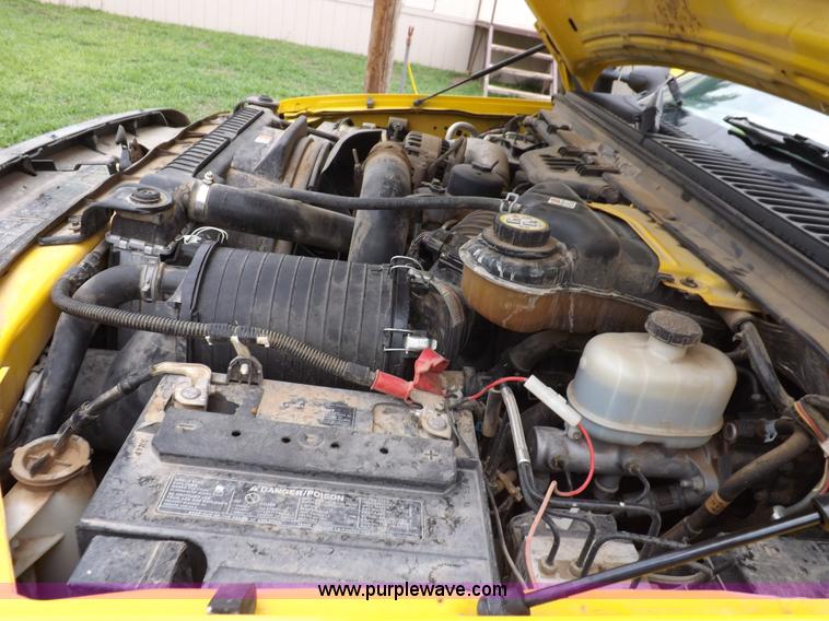 image for item I7691 2005 Ford F250 Super Duty XLT Crew Cab pickup truck