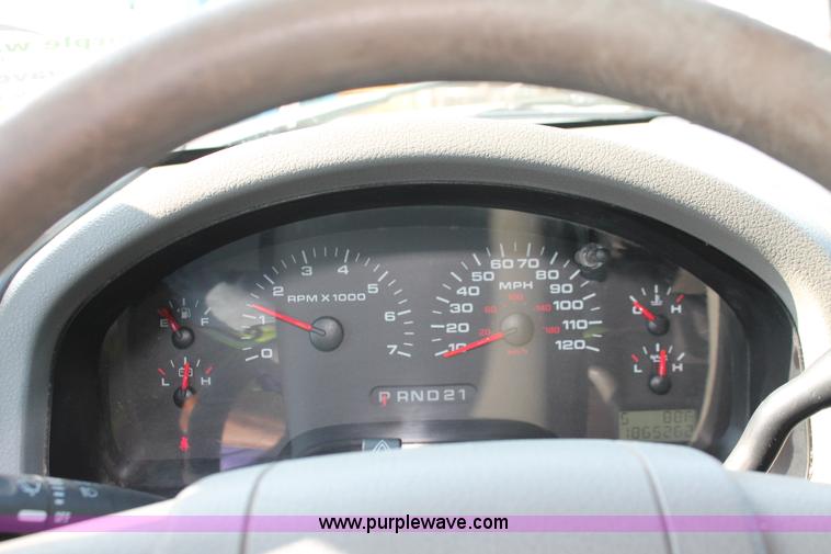 image for item I7937 2005 Ford F150 XLT SuperCab pickup truck