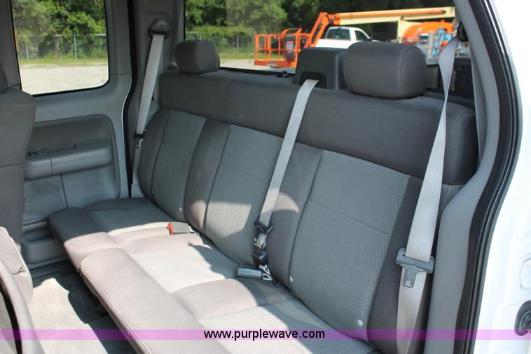 image for item I7937 2005 Ford F150 XLT SuperCab pickup truck