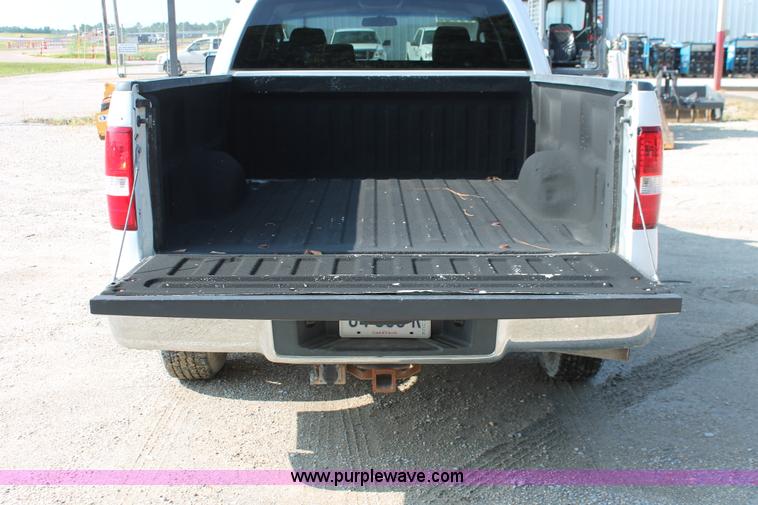 image for item I7937 2005 Ford F150 XLT SuperCab pickup truck