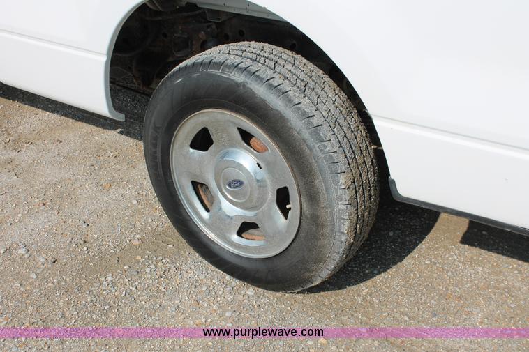 image for item I7937 2005 Ford F150 XLT SuperCab pickup truck