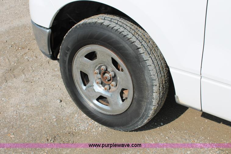 image for item I7937 2005 Ford F150 XLT SuperCab pickup truck