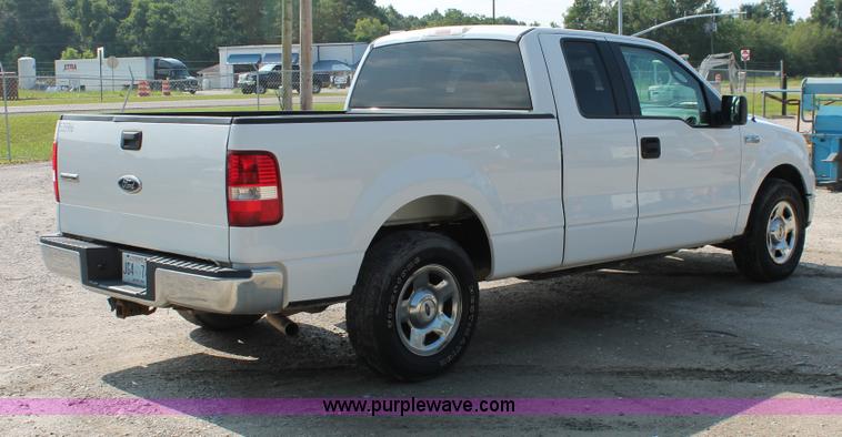 image for item I7938 2005 Ford F150 XLT SuperCab pickup truck