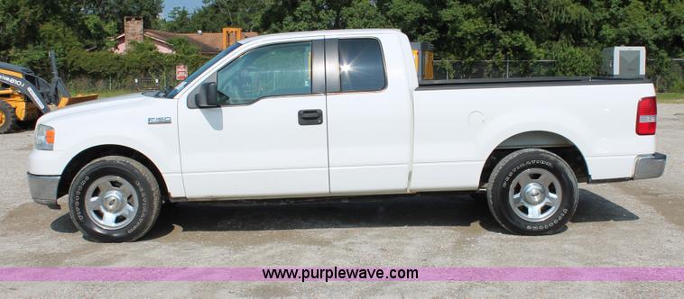 image for item I7938 2005 Ford F150 XLT SuperCab pickup truck