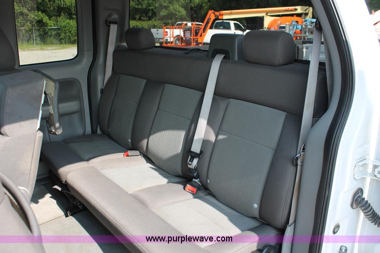 image for item I7938 2005 Ford F150 XLT SuperCab pickup truck