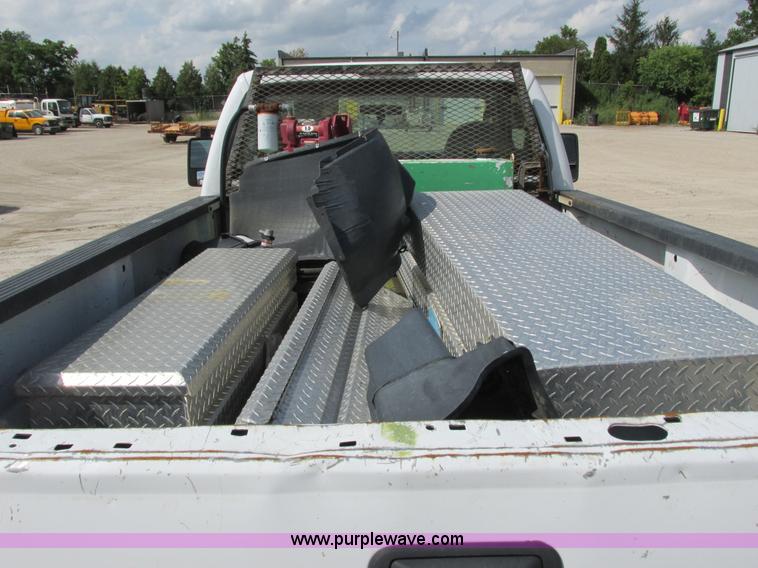 image for item G8577 2008 Ford F350 XLT Super Duty pickup truck