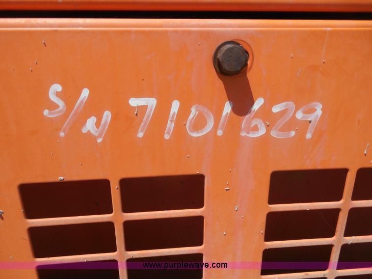 image for item G8593 Whisperwatt 25 generator